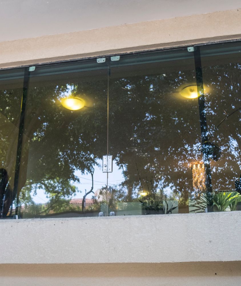 janela de vidro em Serra