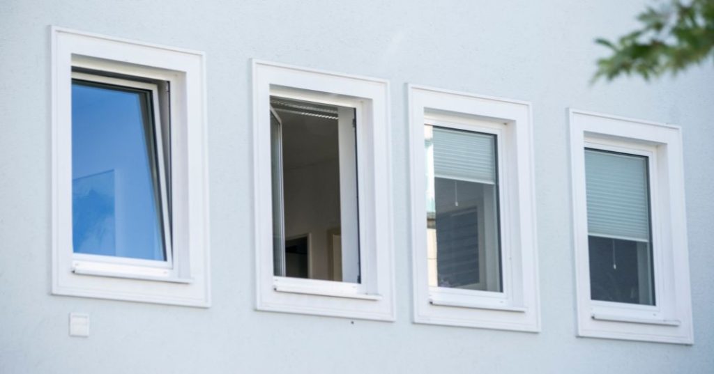 Janelas de vidro em Serra